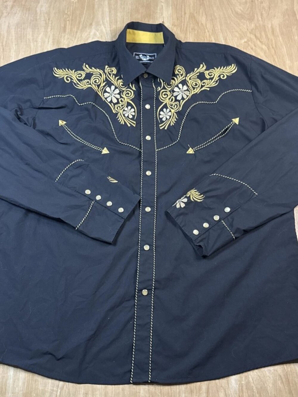 El Pionero Mens  Embroidered Long Sleeve Pearl Snap Western Shirt XL